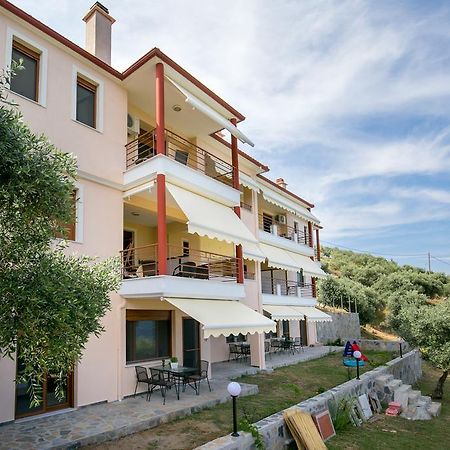 Aphrodite Villas Koinyra Exterior photo