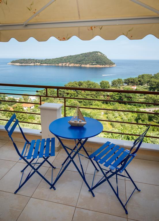 Aphrodite Villas Koinyra Exterior photo